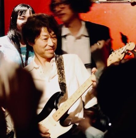 松雪泰子の元旦那 門脇学はロックバンドのギタリスト 21年現在は離婚済み 暇人たちの井戸端会議