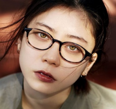 浅野忠信とcharaの娘 Sumireは東大出の美人モデル 目の色が違うのはハーフだから 暇人たちの井戸端会議 浅野忠信とcharaの娘 Sumireは東大出の美人モデル 目の色が違うのはハーフだから 暇人たちの井戸端会議
